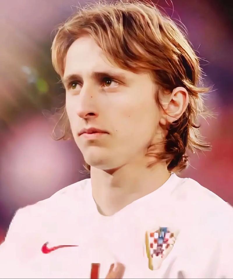 梅西季后赛数据：6场6球7助攻，率迈阿密首夺总冠军